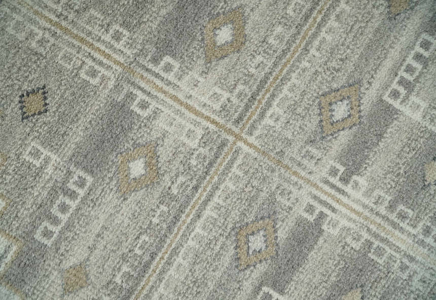 Natural Wool Hand Knotted Ivory and Gray Traditional Multi size wool Area Rug, Kids, Living Room and Bedroom Rug