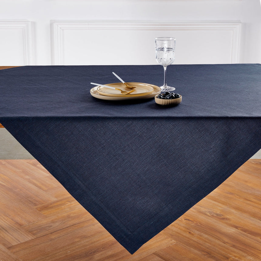 Athena Table Throw