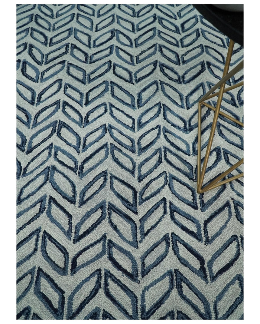 Contemporary Farmhouse Leaf's Hand Tufted Silver and Blue Loop Multi Size Wool Rug