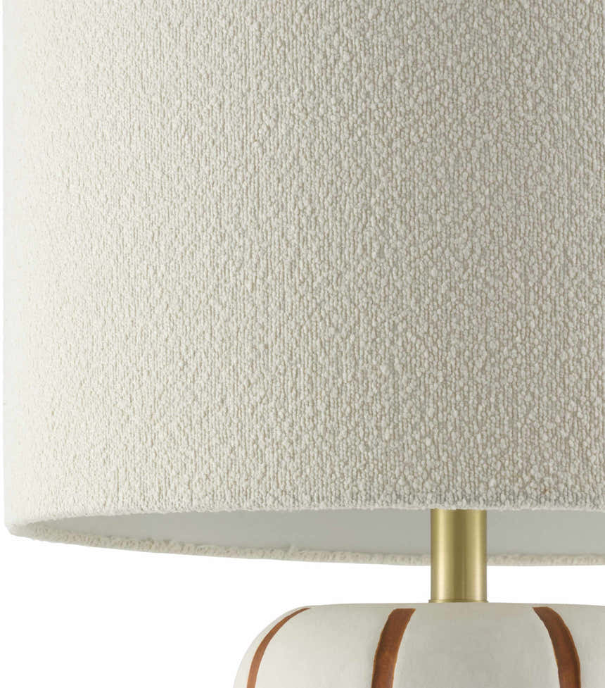 Blechepsin Cream Table Lamp