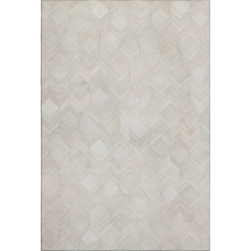 Dalyn Luxury Bozeman BM5 Linen rug. Beige, chestnut, and taupe polyester rug with a geometric diamond and chevron pattern.