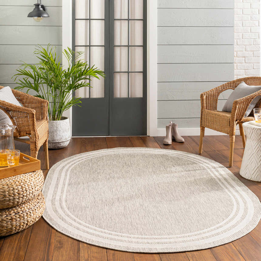 Roomscene-Oval