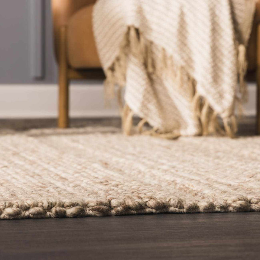 Cookeville Premium Hand Woven Wool Area Rug