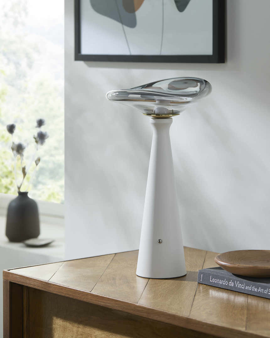 Dinteloord White Table Lamp