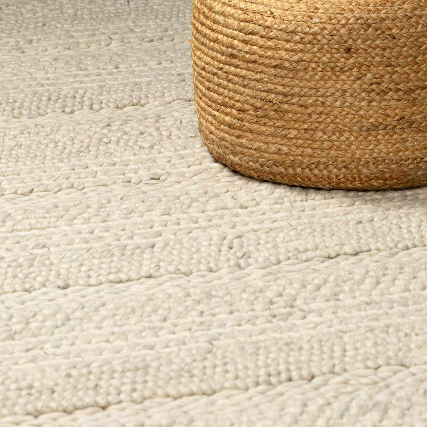 Hanlontown Premium Hand Woven Wool Area Rug