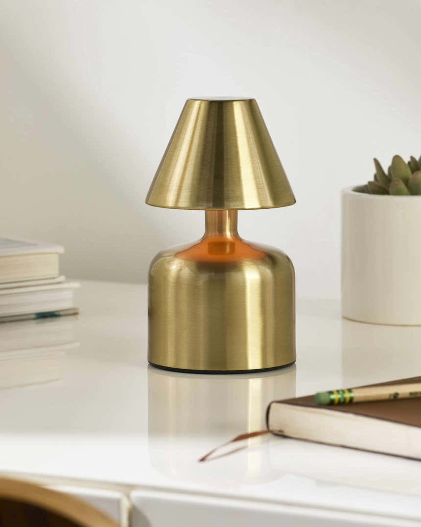 Waidhofen Table Lamp