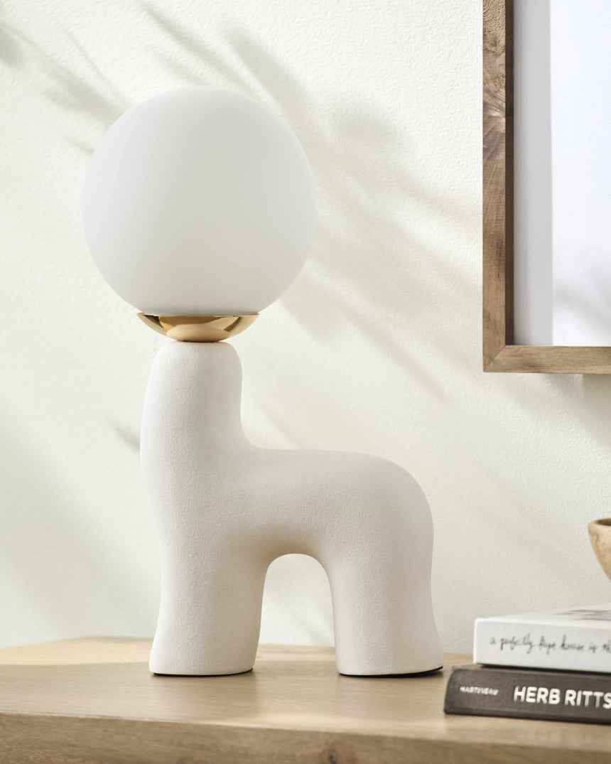 Lindoeste White Table Lamp