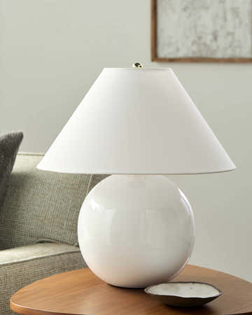 Wapenveld White Table Lamp