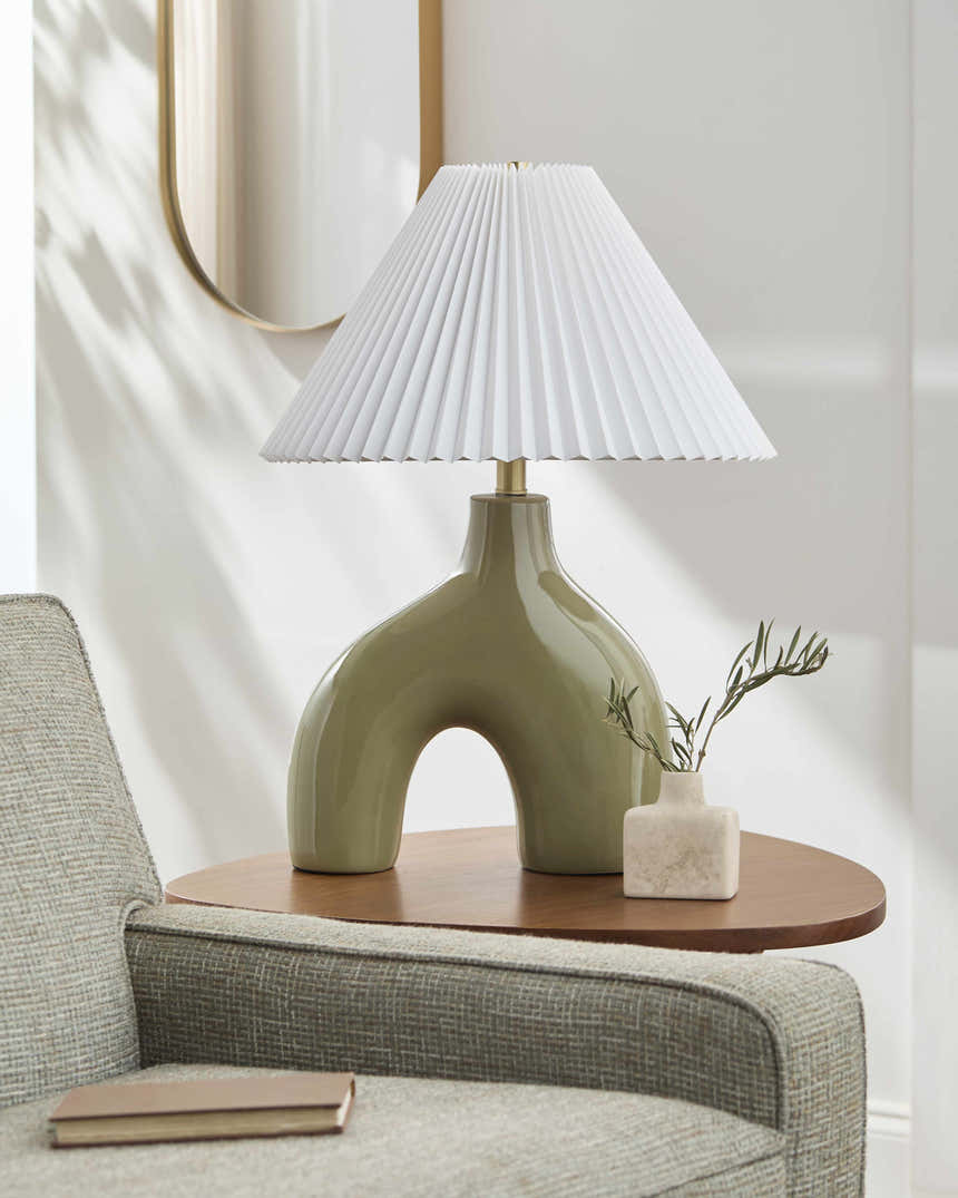 Nassandres Green Table Lamp