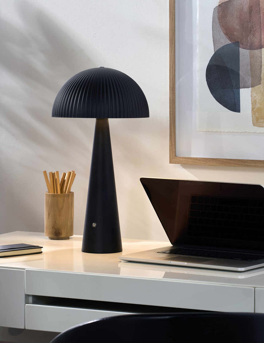 Scontrone Black Table Lamp