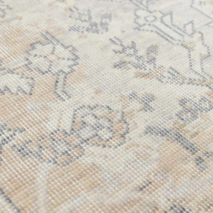 Nazli Traditional Wool Rug