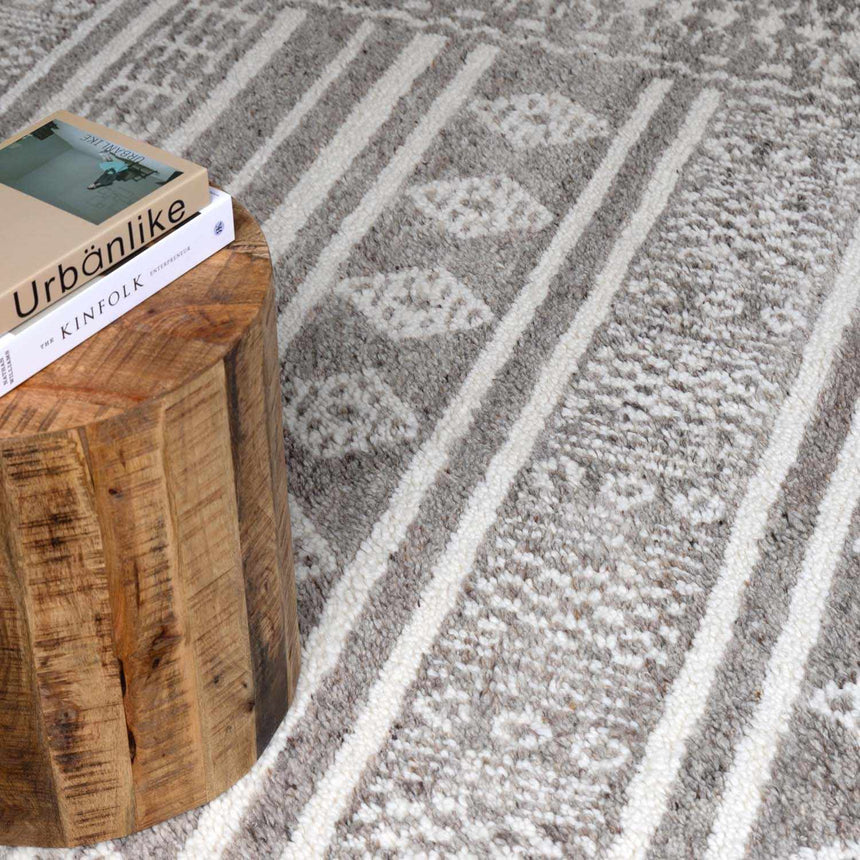 Kaveh Hand Knotted Wool Area Rug