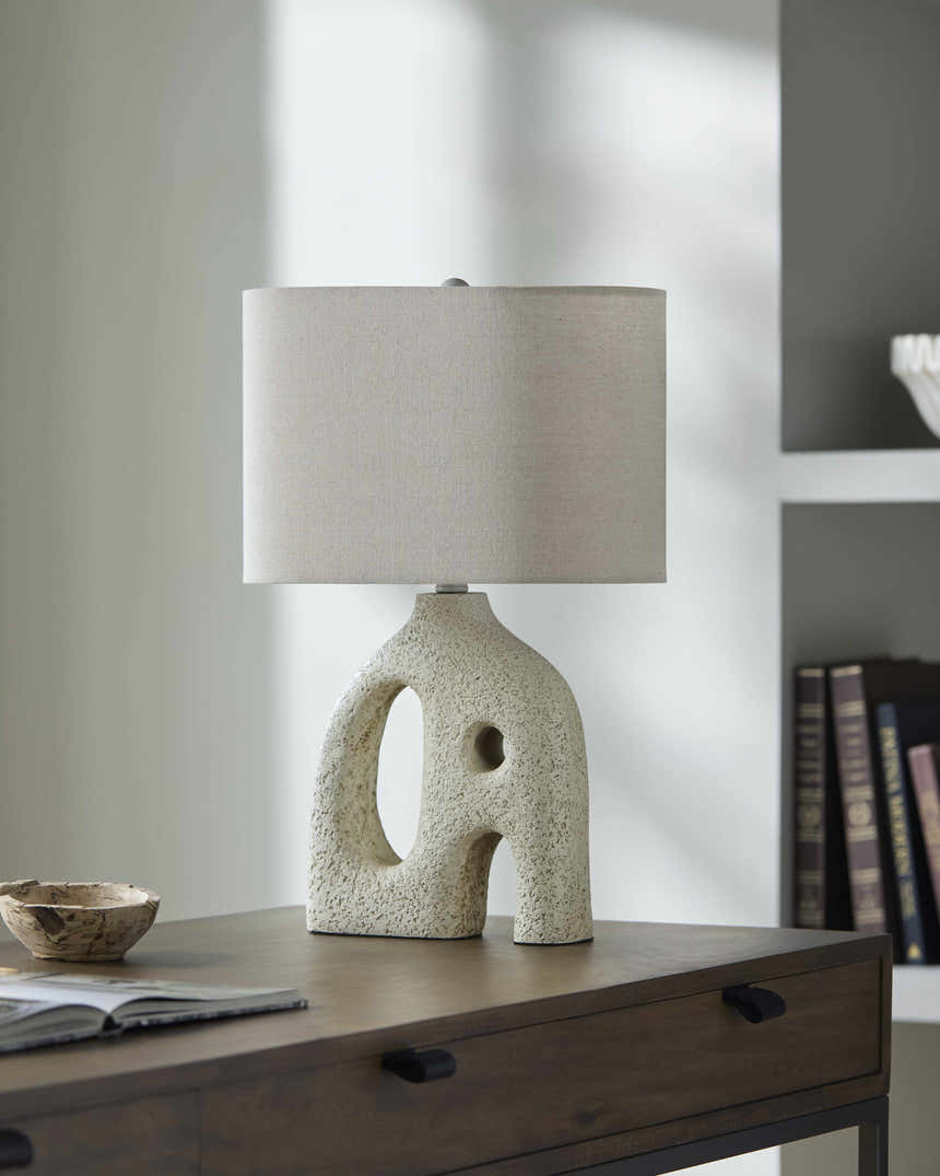 Zoutleeuw Cream Table Lamp