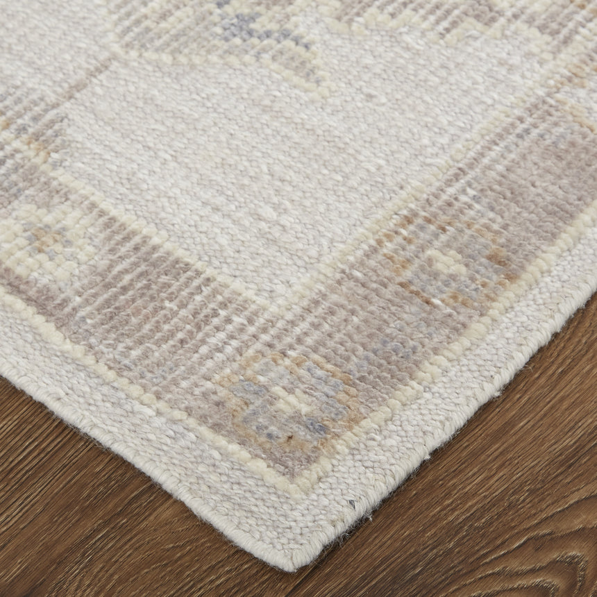 Feizy Wendover Transitional Oriental - Ivory/Tan Area Rug