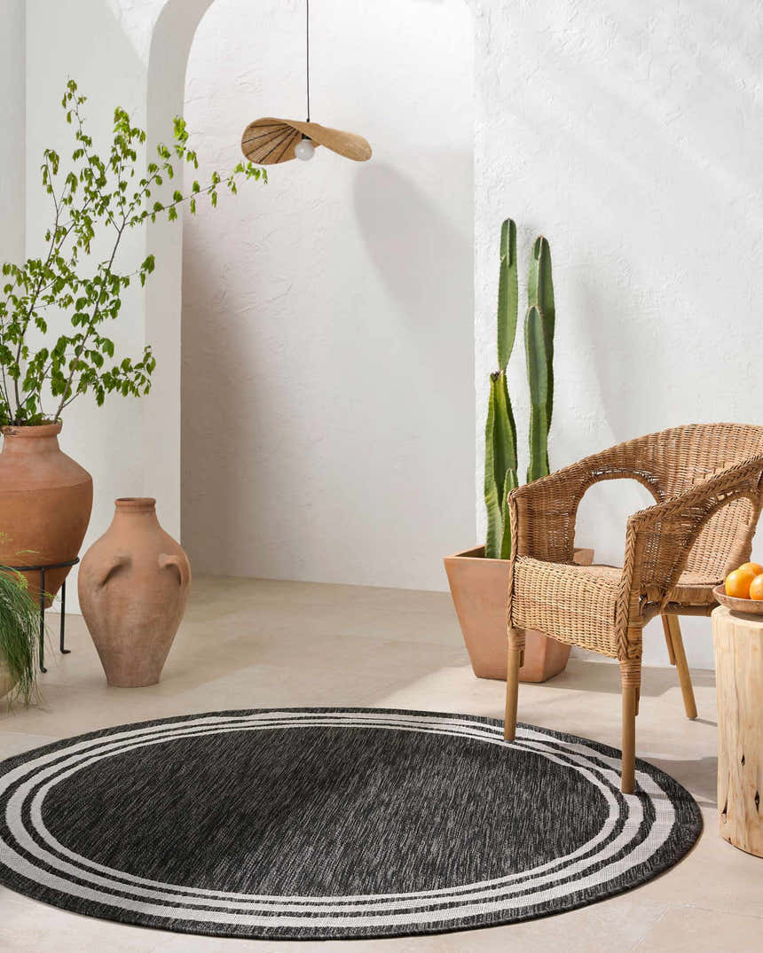 Roomscene-Round