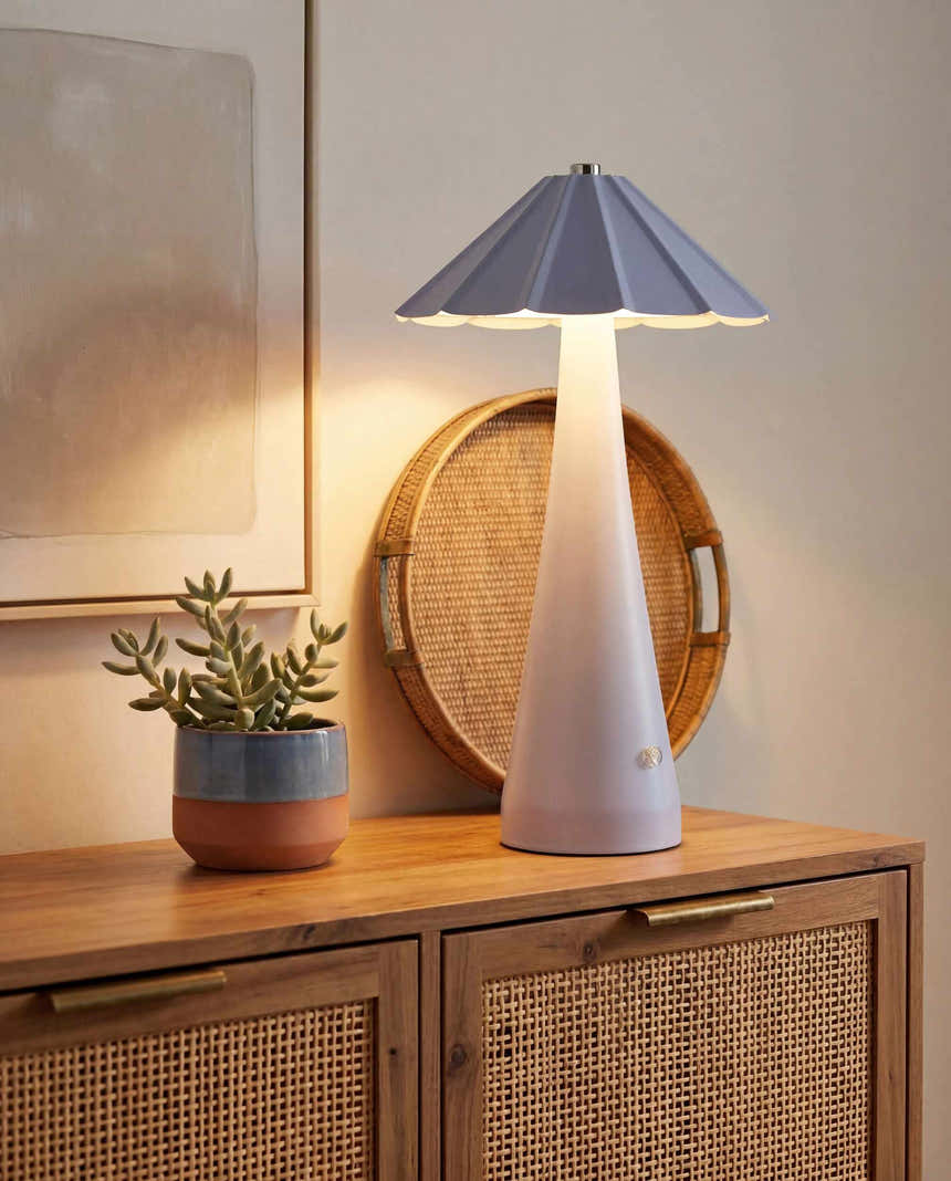 Priyutnoye Blue Table Lamp