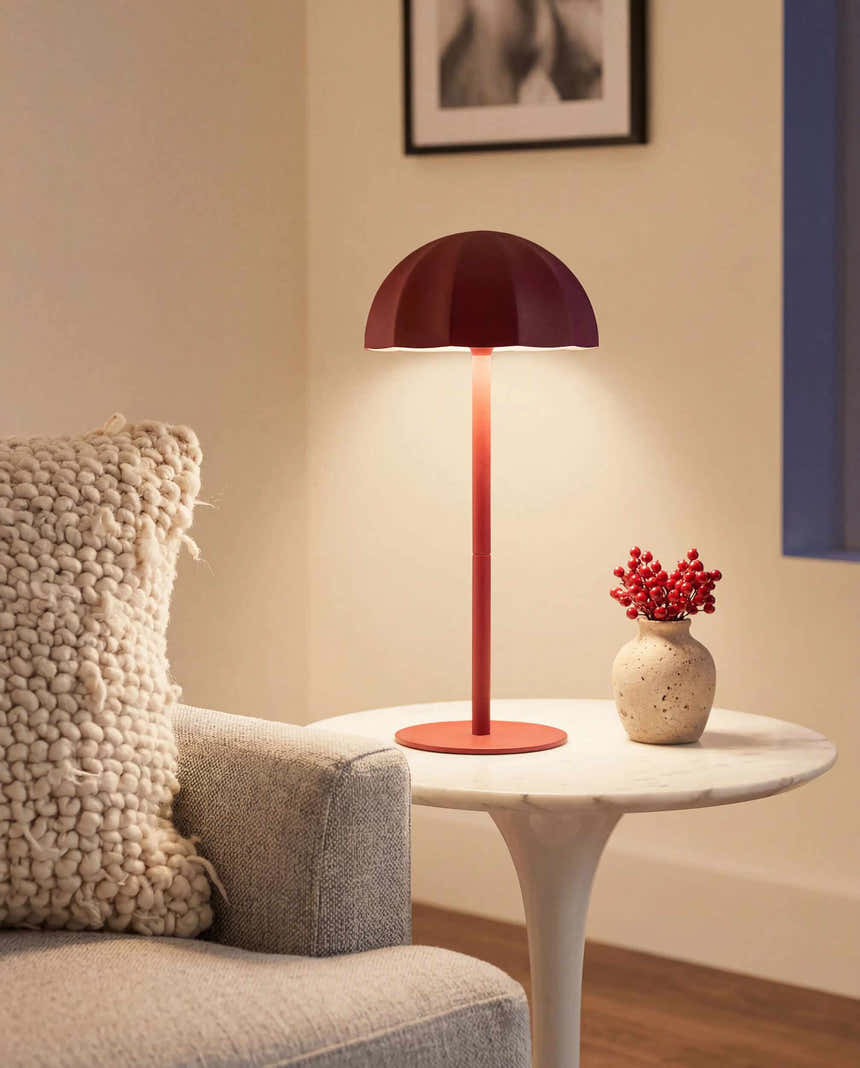 Terriente Red Table Lamp