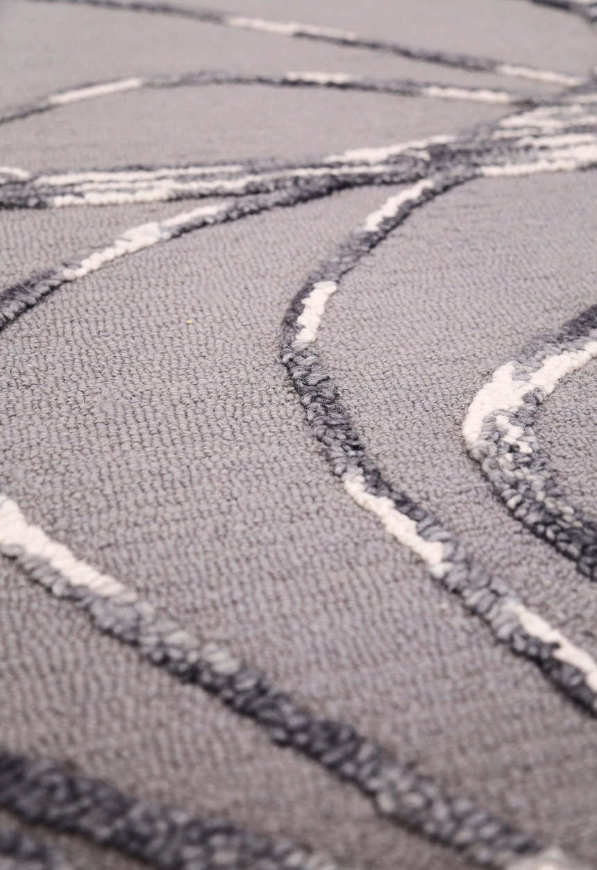 Gem Curved Stripes Gray Hand Tufted 5x5 Wool Area Rug