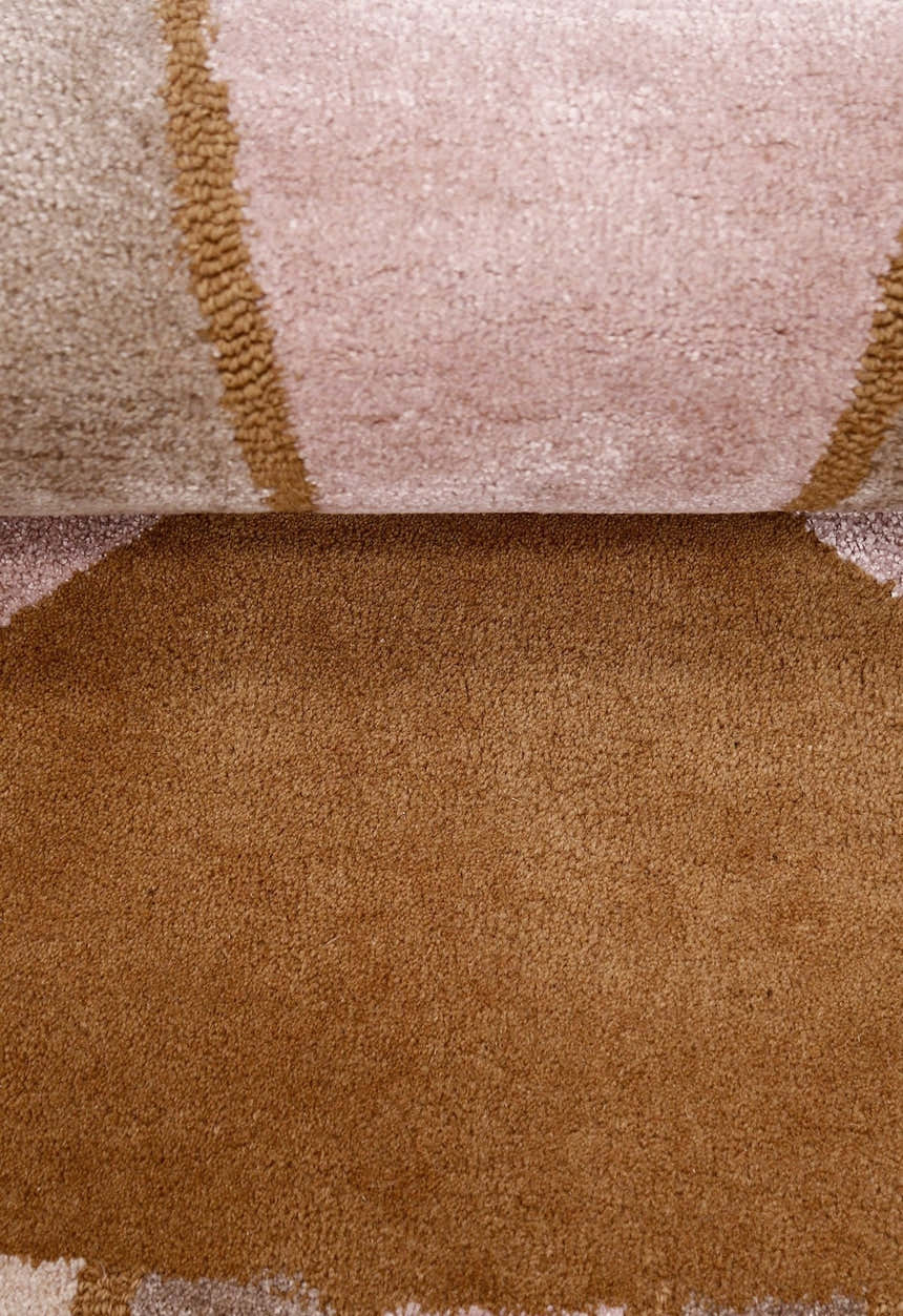 Modern Petal Camel Hand Tufted 5x8 Wool Area Rug