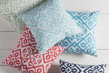 Talaibon Outdoor Throw Pillow