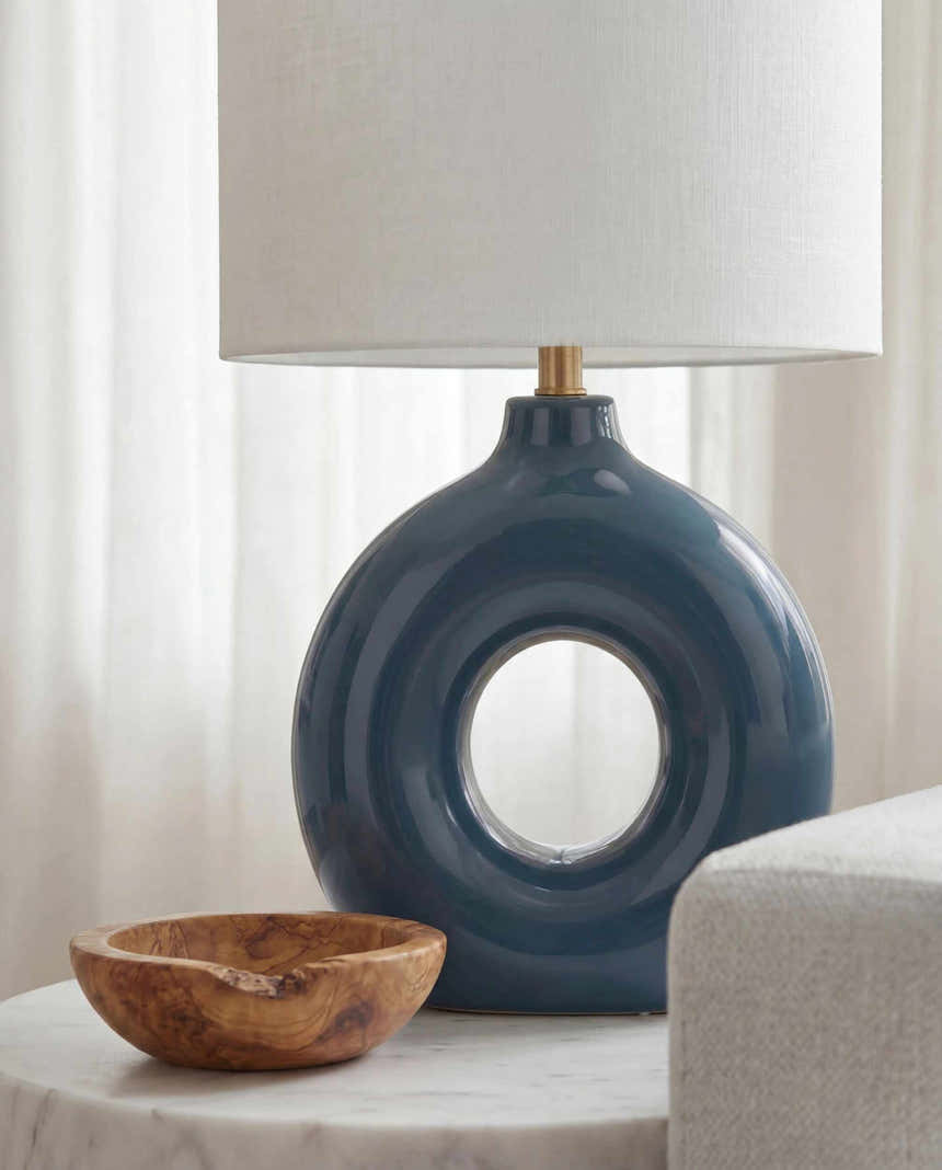 Vizcachane Navy Table Lamp