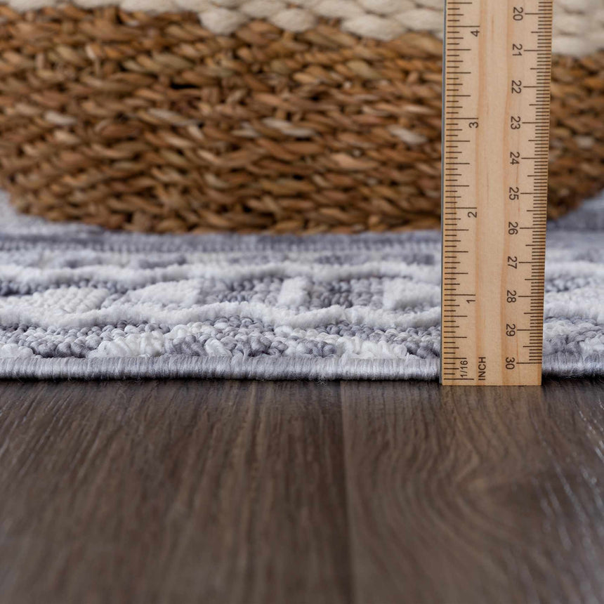 Alya 3D Saxony with Fringes Area Rug - Clearance