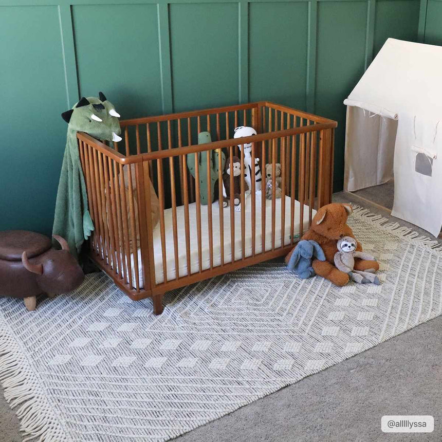 Dama Wool Rug with Tassels - Clearance