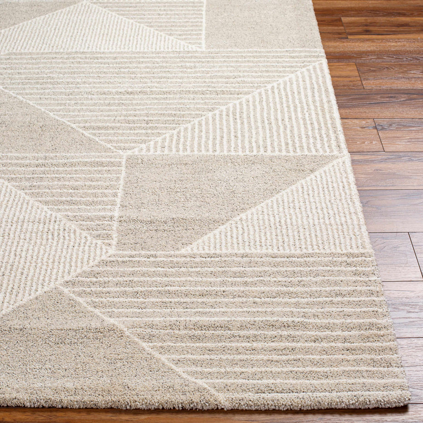 Almas Luxe Rug