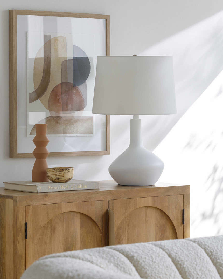 Boumagueur White Table Lamp