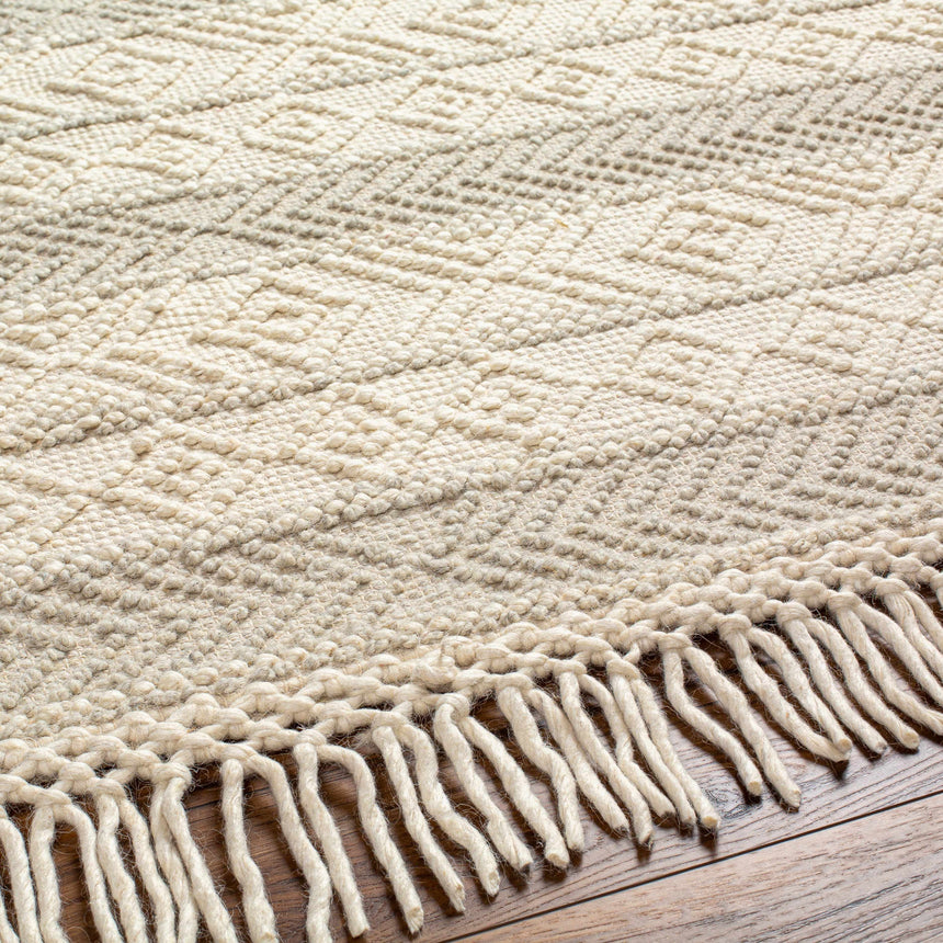 Ummi Wool Rug with Tassels - Clearance