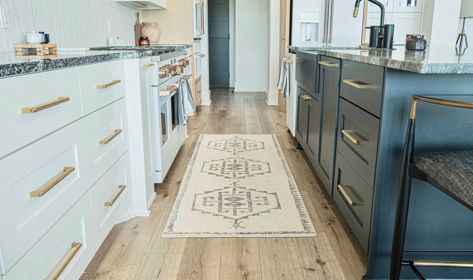 5 Ideal Places for Runner Rugs