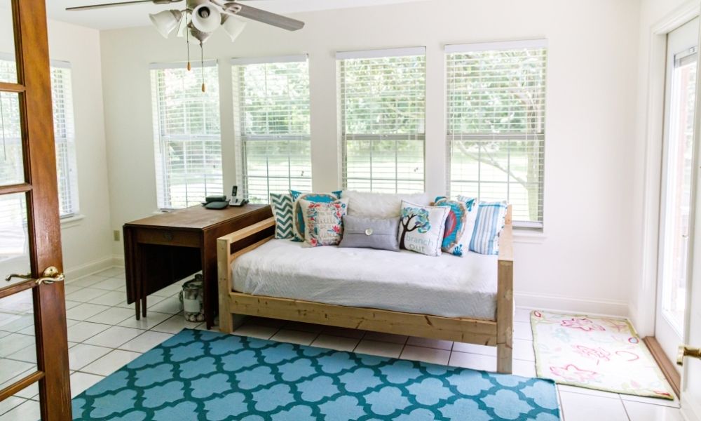 Reasons To Decorate with Flat-Weave Rugs