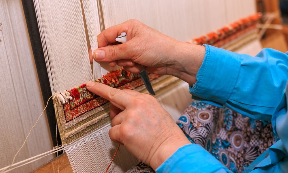 The Different Types of Rug Weaves