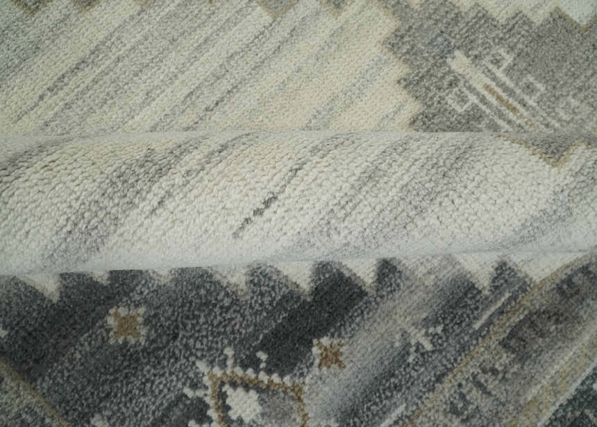 Natural Wool Hand Knotted Ivory and Gray Traditional Multi size wool Area Rug, Kids, Living Room and Bedroom Rug
