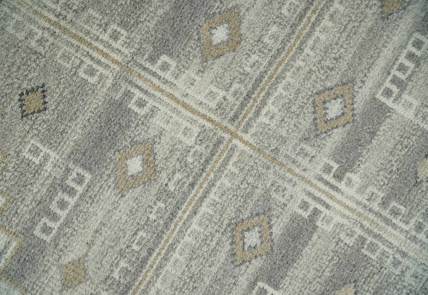 Natural Wool Hand Knotted Ivory and Gray Traditional Multi size wool Area Rug, Kids, Living Room and Bedroom Rug