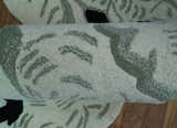 Hand Tufted White Animal Elephant 2x3 Wool Area Rug