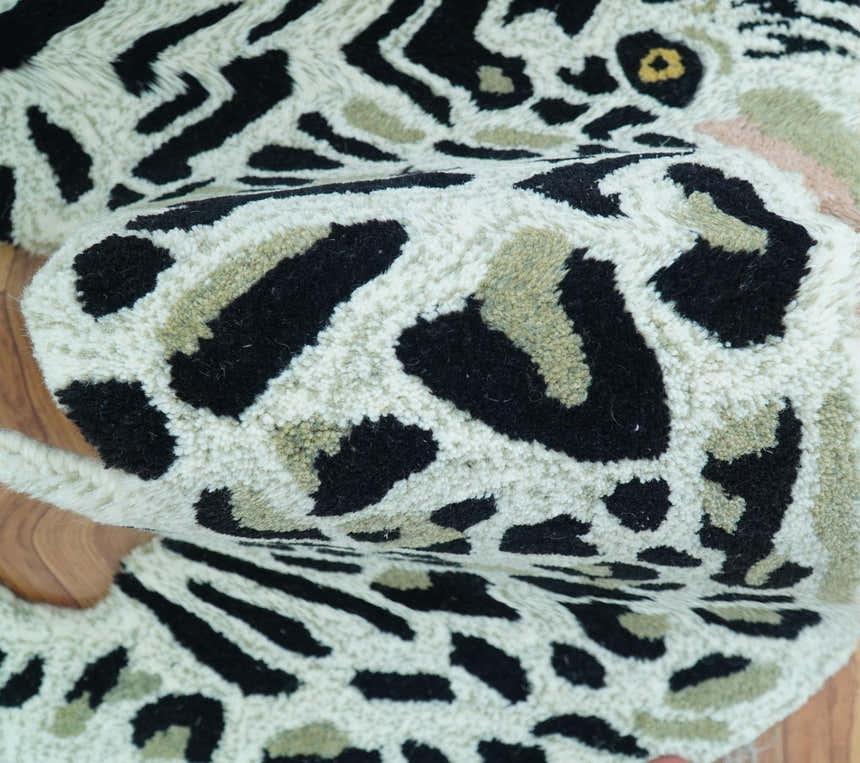 Hand Tufted Animal Cat White And Black 2x3 Wool Area Rug