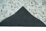 Modern Chevron Design Ivory and Silver Handmade Area Rug