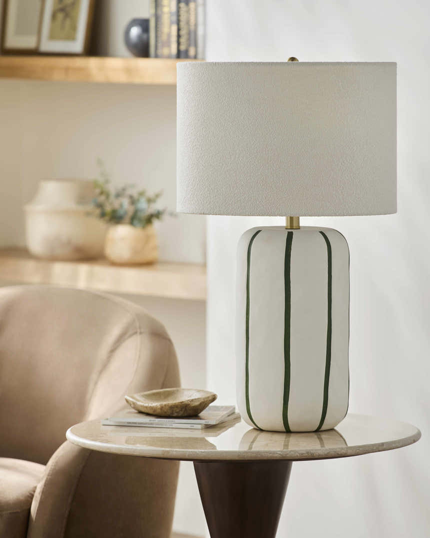 Blechepsin White Table Lamp