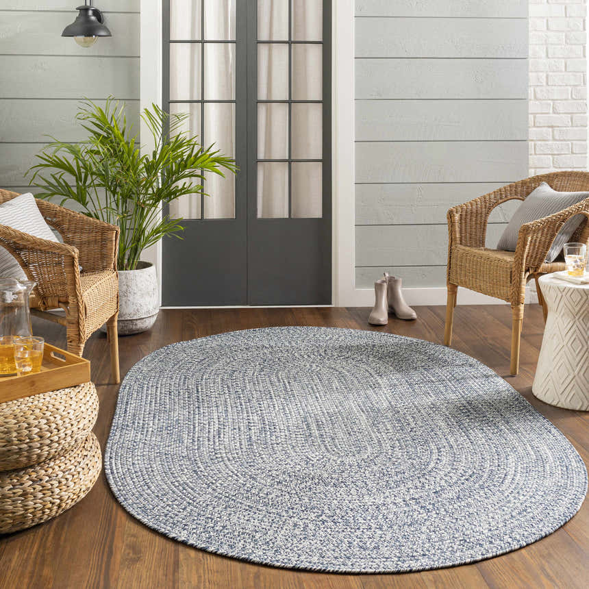 Roomscene-Oval