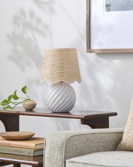 Coyahualco White Table Lamp