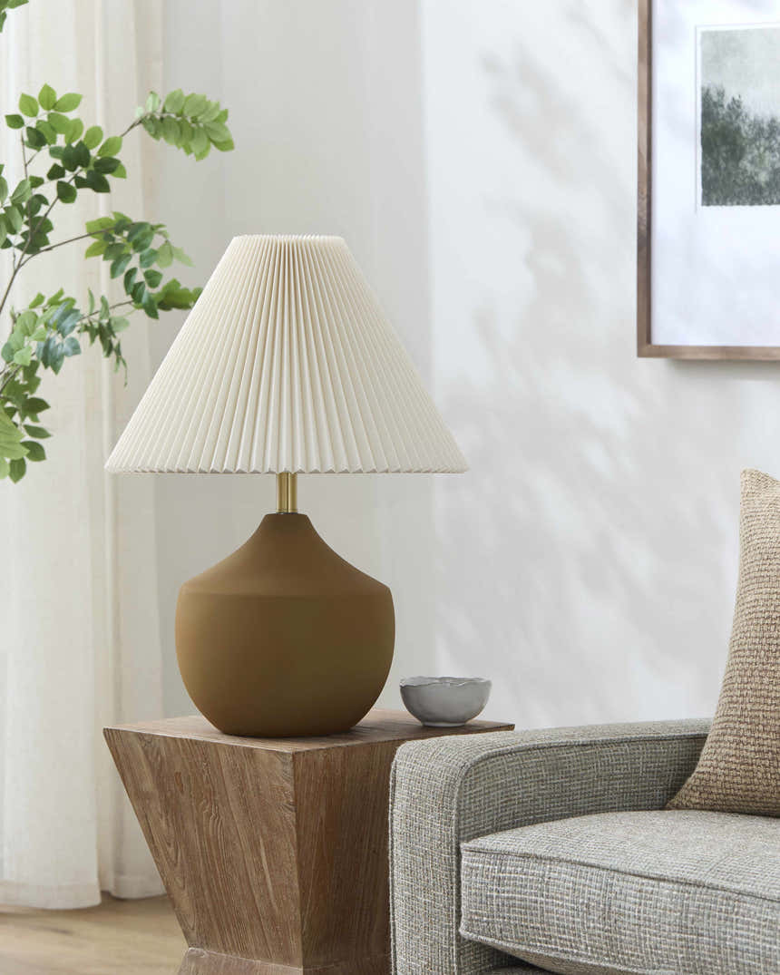 Felixdorf White Table Lamp