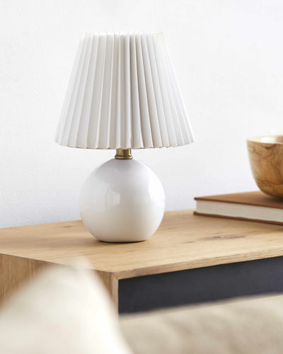 Granjenal Matte White Ceramic Table Lamp