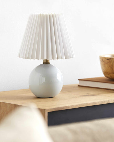 Granjenal Shiny White Ceramic Table Lamp