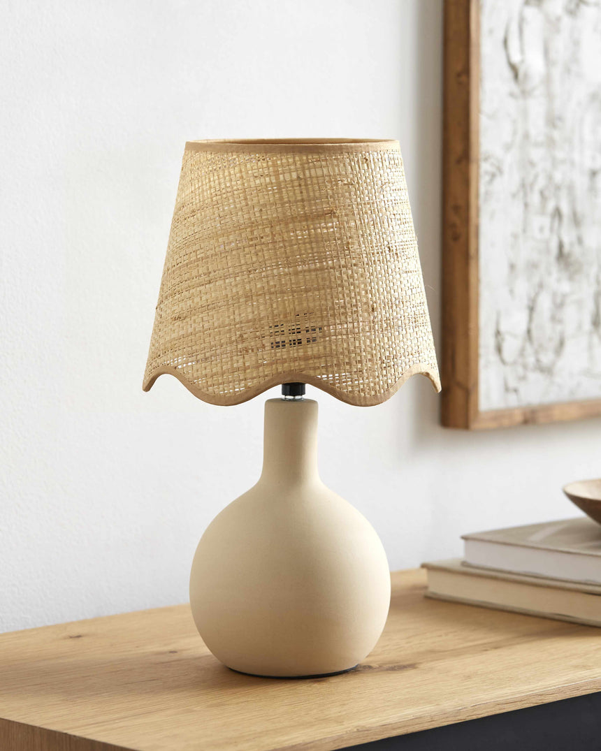 Atenxoxola Cream Table Lamp