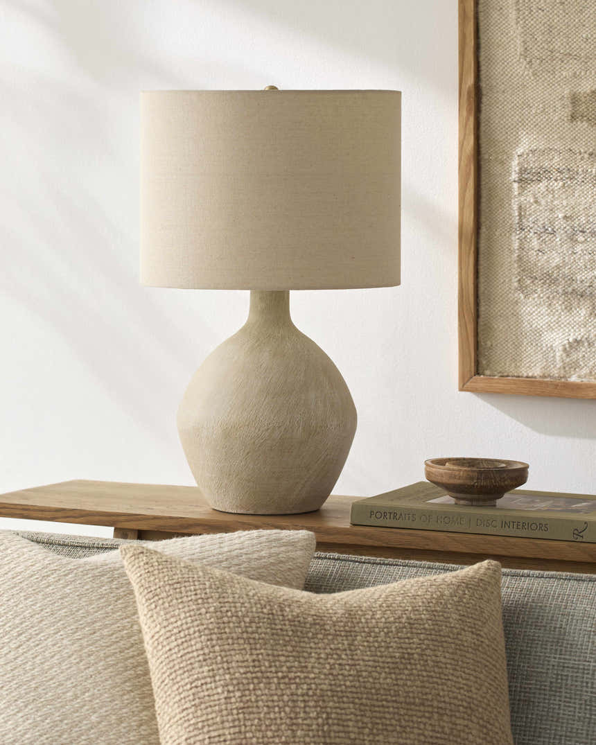 Kolomyagi Beige Table Lamp