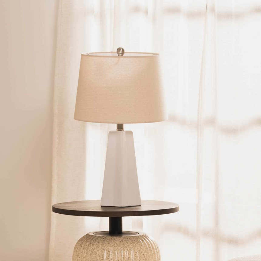 Asalatganj White Lighting