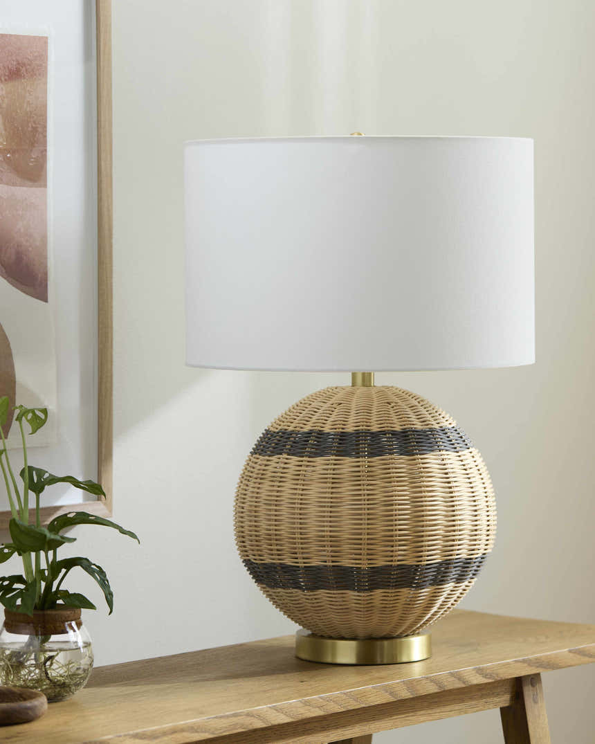 Klepinino Cream Table Lamp