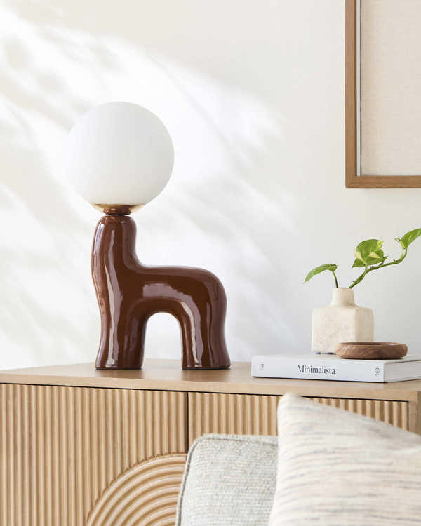 Lindoeste Dark Red Table Lamp