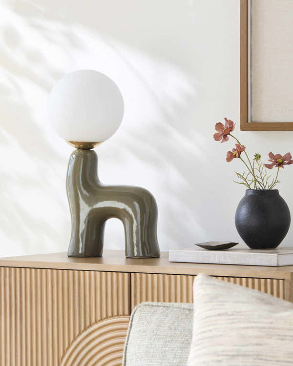 Lindoeste Gray Table Lamp
